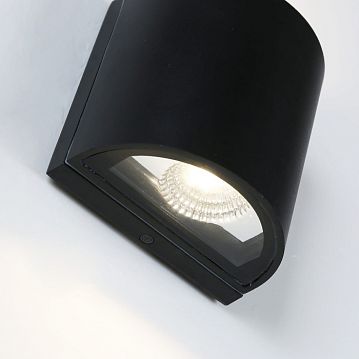 2683-2W Brevis уличный светильник D70*W120*H120, 2*LED*3W, 420LM, 3000K, IP54, included; каркас черного цвета, стеклянный рассеиватель белого цвета, два источника света  - фотография 4